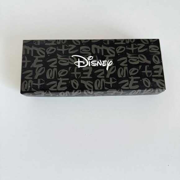 NWT - Disney Mickey Mouse Men's Gold Cardiff Alloy Watch - Picture 12 of 16